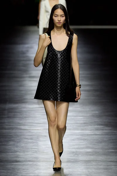 Look 5